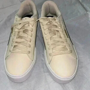 Brand New PUMA Sneakers